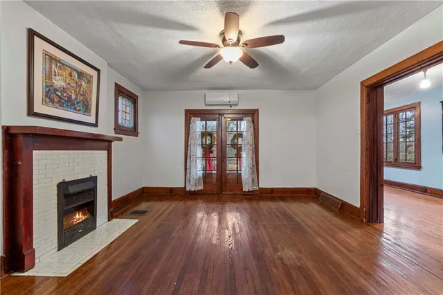 $449,900 | 705 Washington Avenue, Oakmont, PA 15139