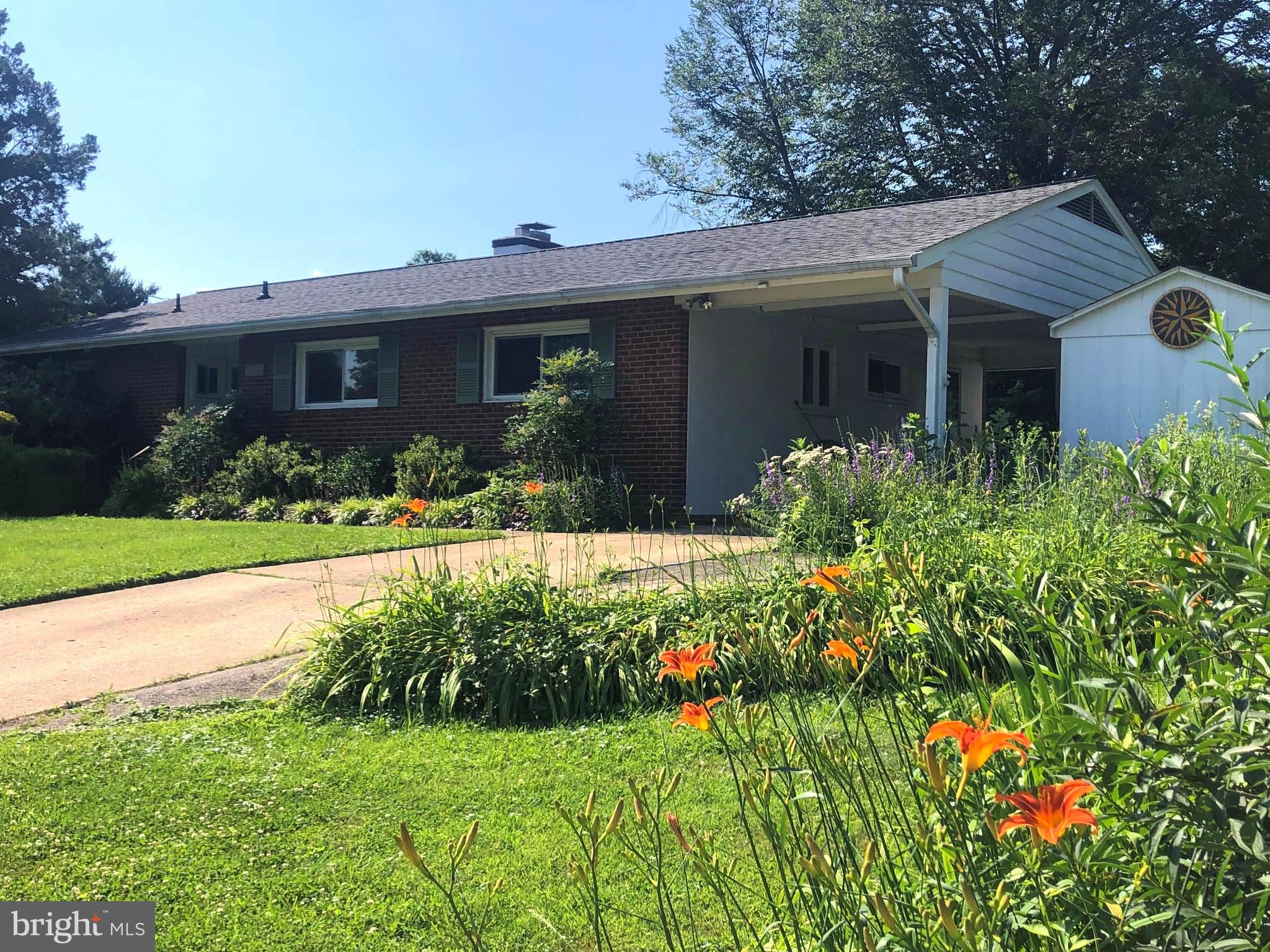 6903 Rosemont Drive McLean, VA 22101 - Photo 1 of 32 Front