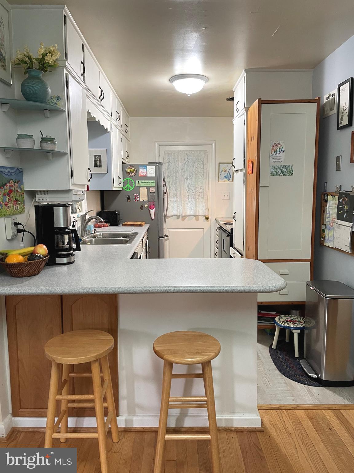 6903 Rosemont Drive McLean, VA 22101 - Photo 13 of 32 Kitchen