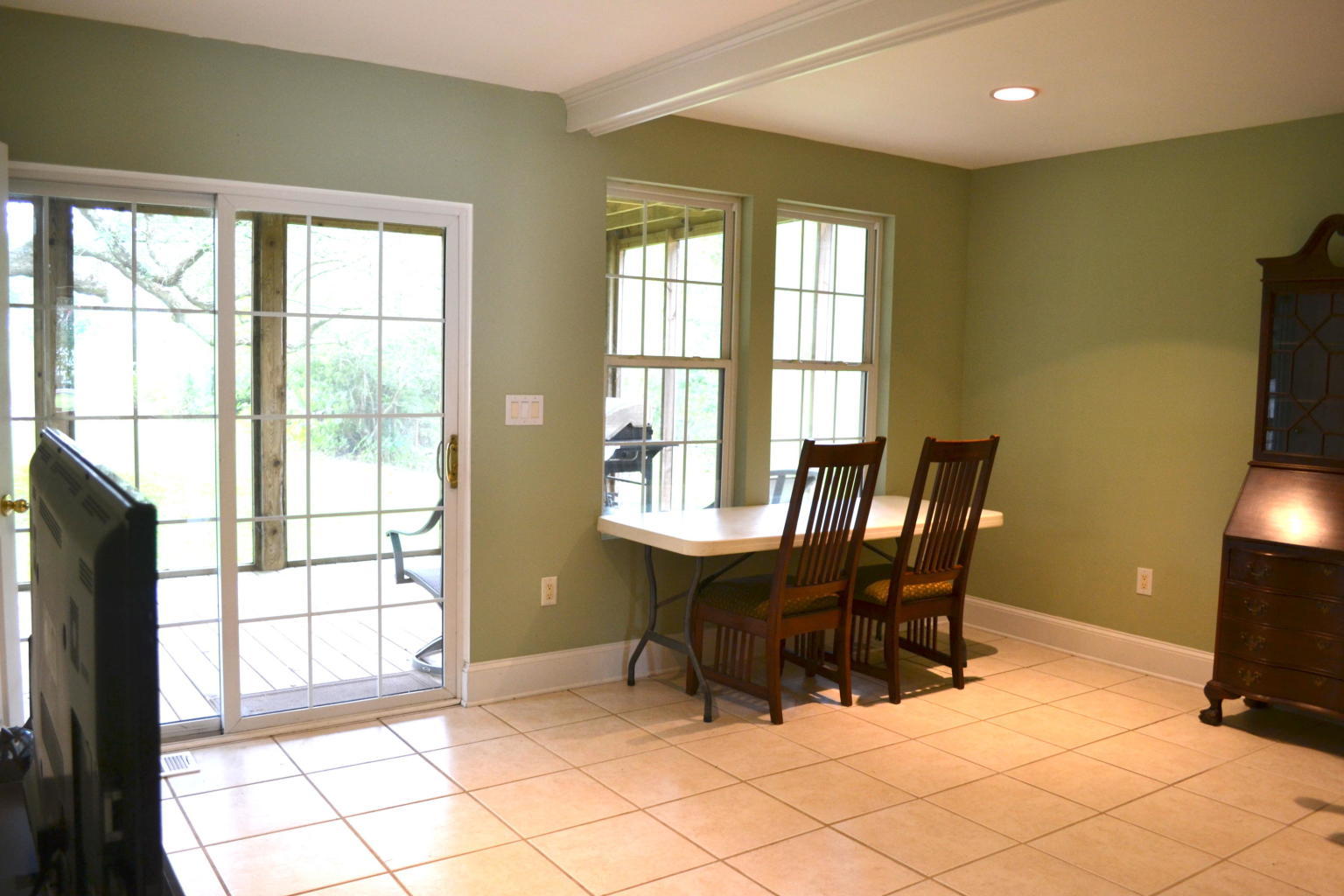 5936 Maple Street Hanahan, SC 29410 - Photo 12 of 44 20180823153658166145000000-o