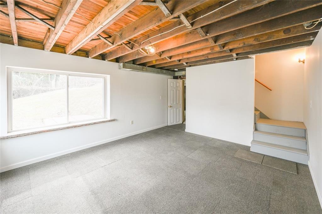 215 Hazel Road Pittsburgh, PA 15235 - Photo 22 of 25 Gallery Image 22