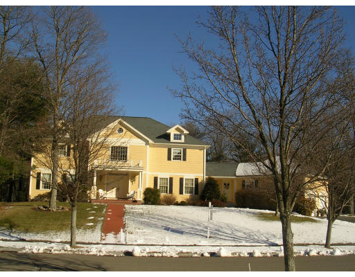29 Old Planters Road Beverly, MA 01915 - Photo 2 of 19 Gallery Image 2