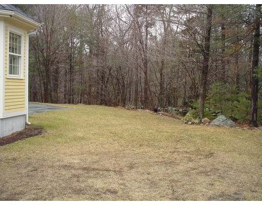 29 Old Planters Road Beverly, MA 01915 - Photo 4 of 19 Gallery Image 4
