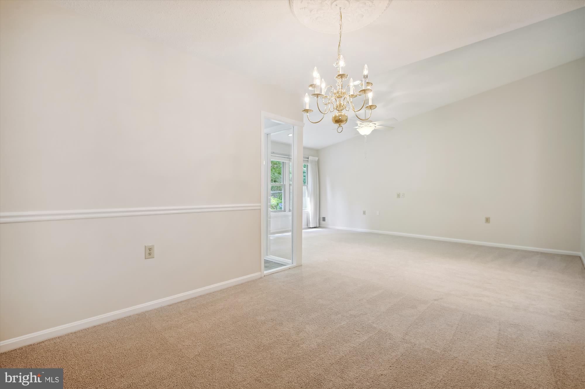 2570 Golfers Ridge Road Annapolis, MD 21401 - Photo 16 of 40 Dining Room