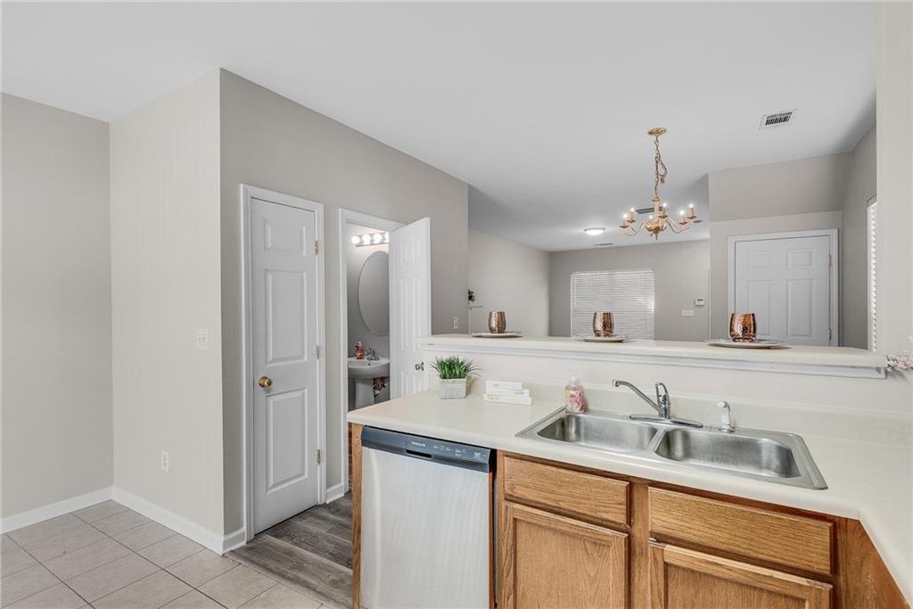 1534 Cove Creek Circle Norcross, GA 30093 - Photo 17 of 33