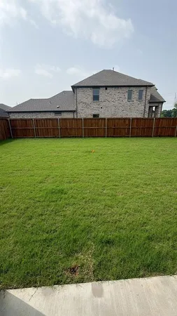 $3,550 | 876 Sunflower Road, Lavon, TX 75166