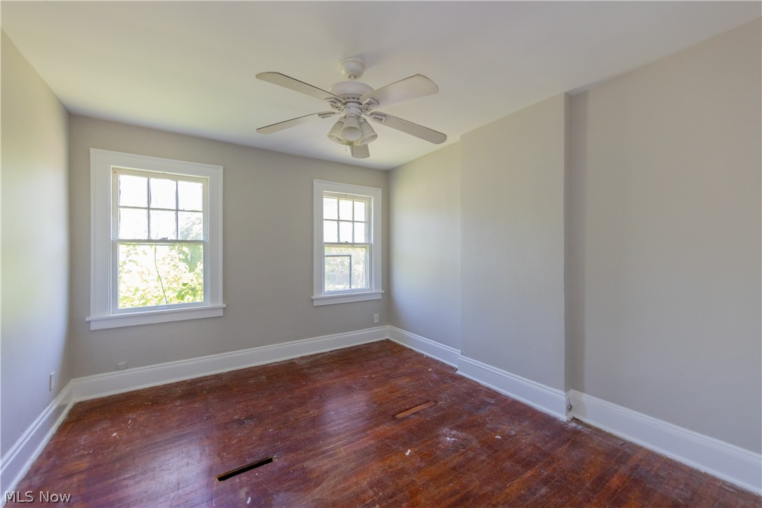 14650 Superior Road Cleveland, OH 44118 - Photo 15 of 50
