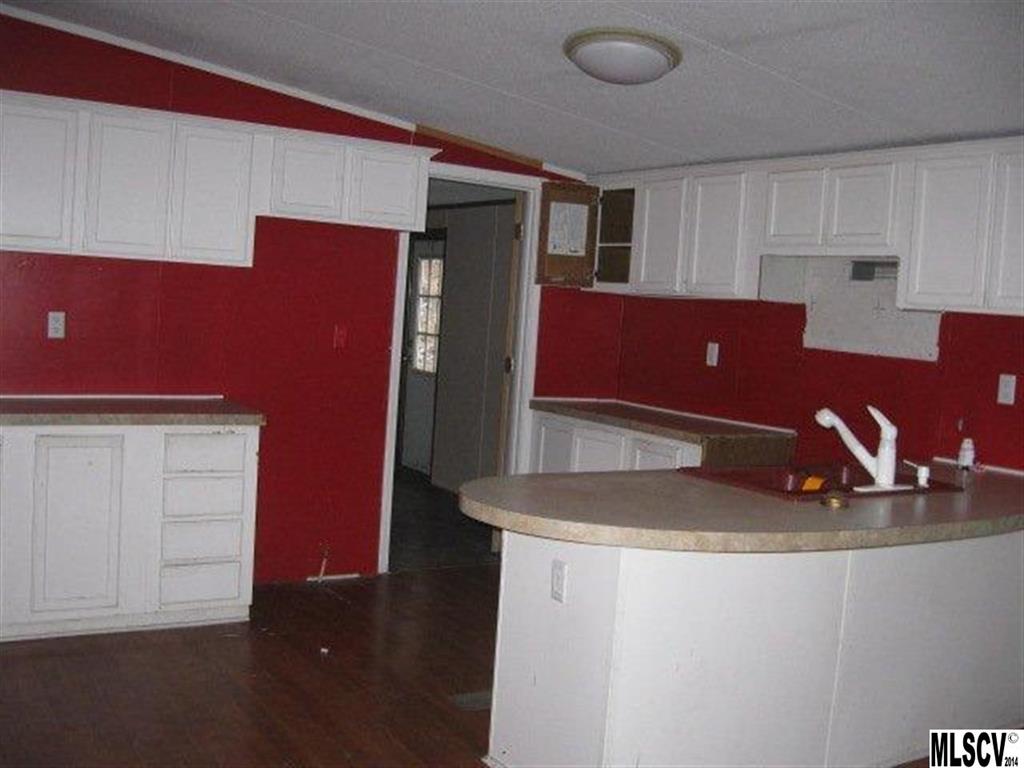 1007 Linville Creek Road Vilas, NC 28692 - Photo 10 of 16 Gallery Image 10