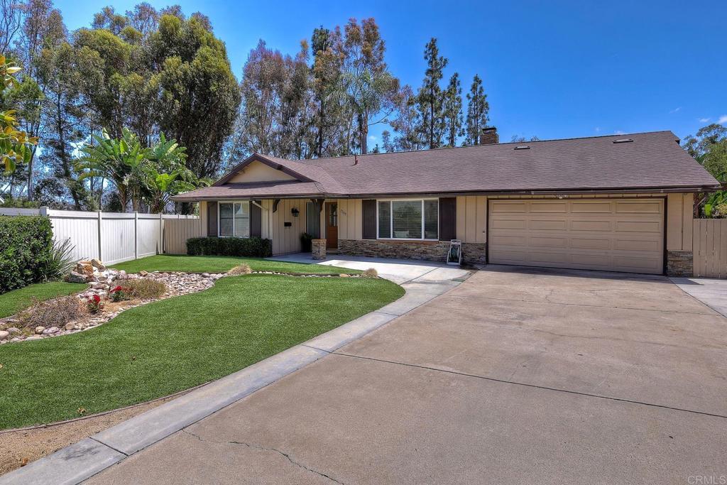 13619 Atoka Place Poway, CA 92064 - Photo 2 of 37