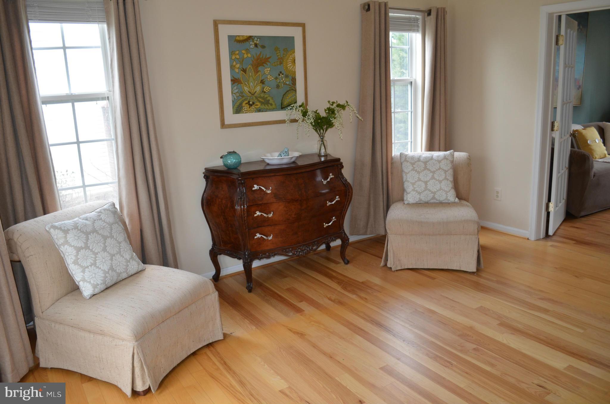 6318 Spring Forest Road Frederick, MD 21701 - Photo 3 of 30 Bay windows