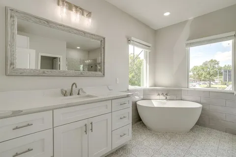 $875,000 | 3417 Park Ridge Boulevard, Fort Worth, TX 76109