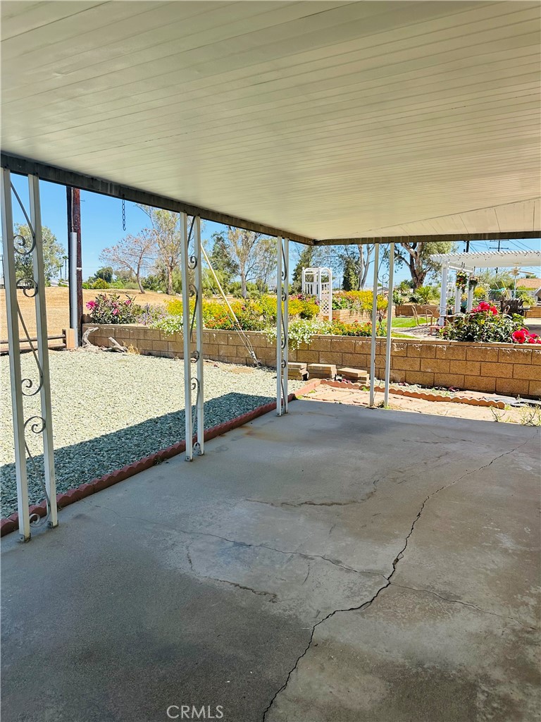 28940 Carmel Road Menifee, CA 92586 - Photo 23 of 29 Covered patio.