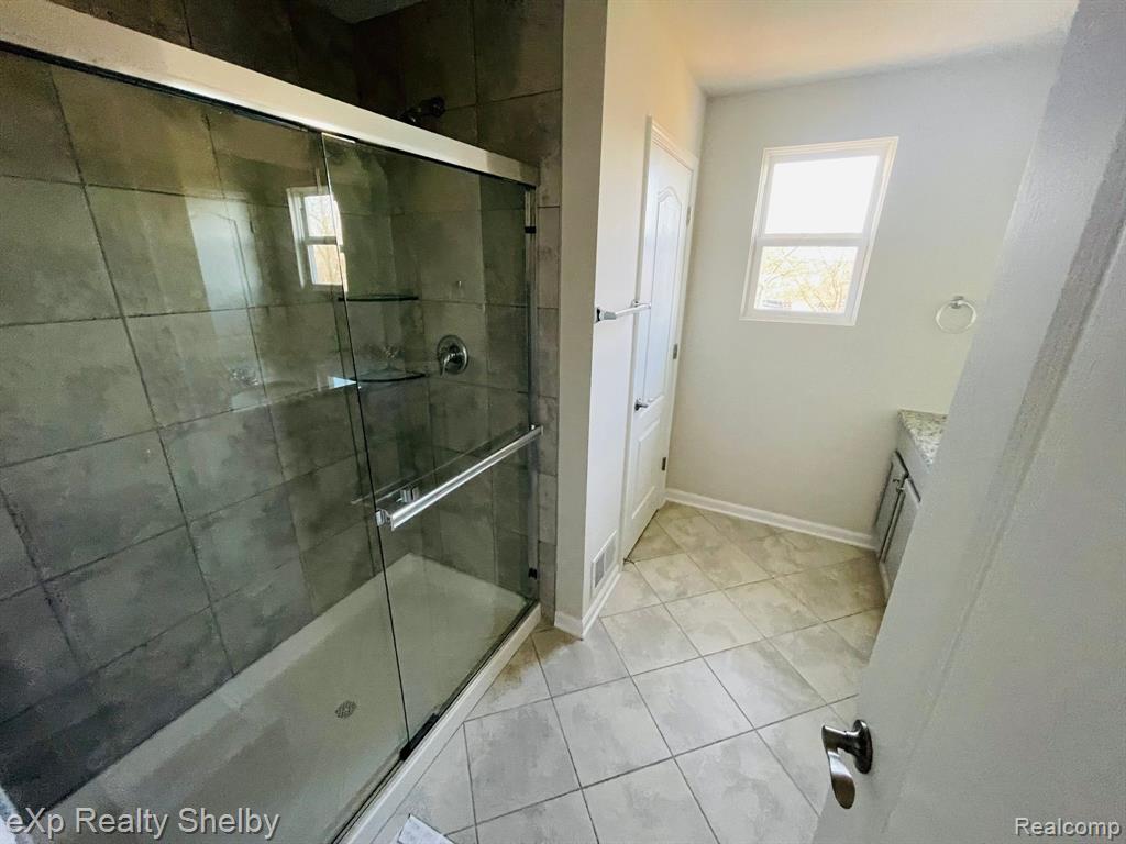 43482 Prospect Lane Novi, MI 48375 - Photo 8 of 16