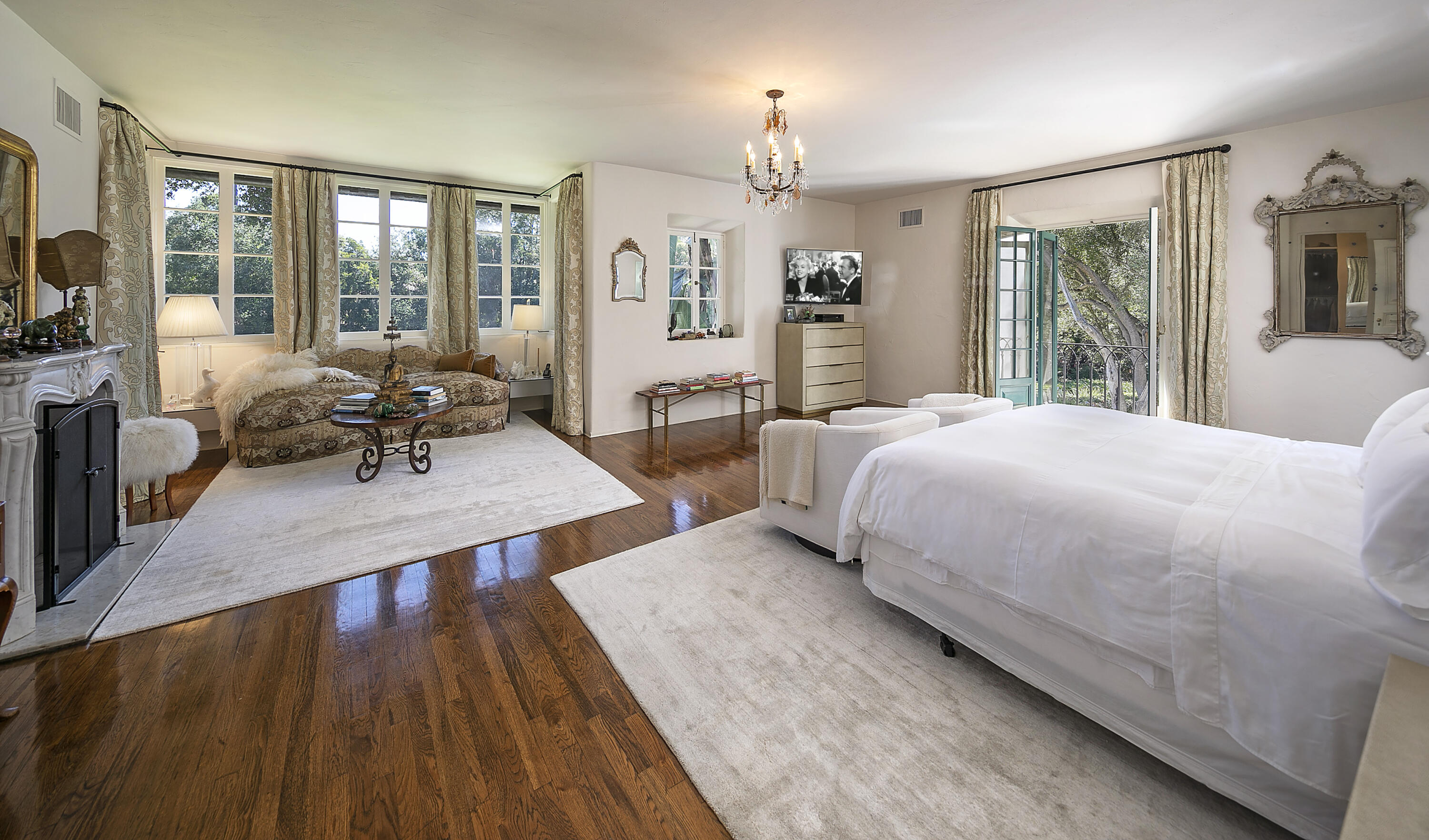 2925 Sycamore Canyon Road Montecito, CA 93108 - Photo 10 of 19 a bedroom with two beds and a large window
