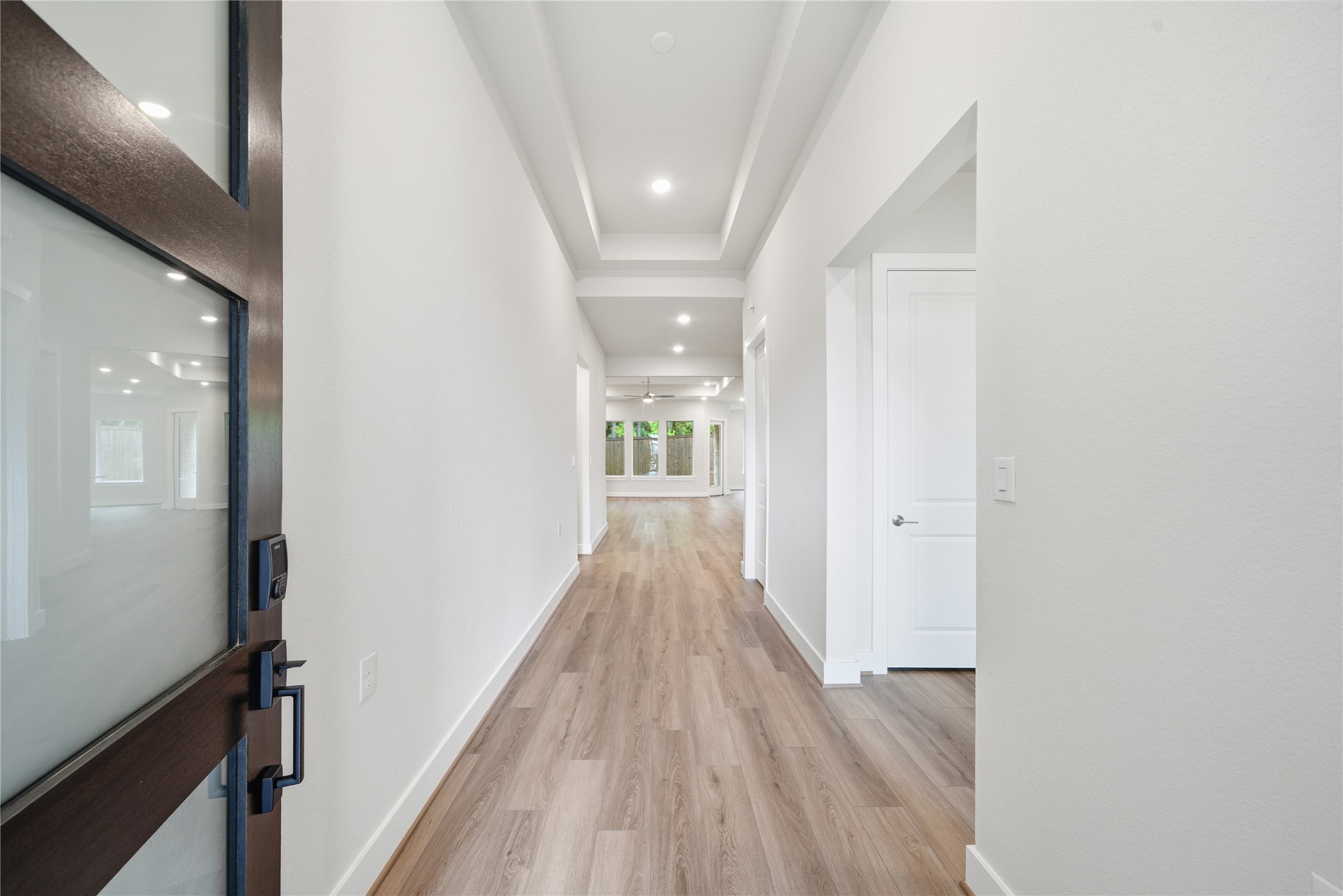 10026 Larkin Cove Willis, TX 77318 - Photo 4 of 44