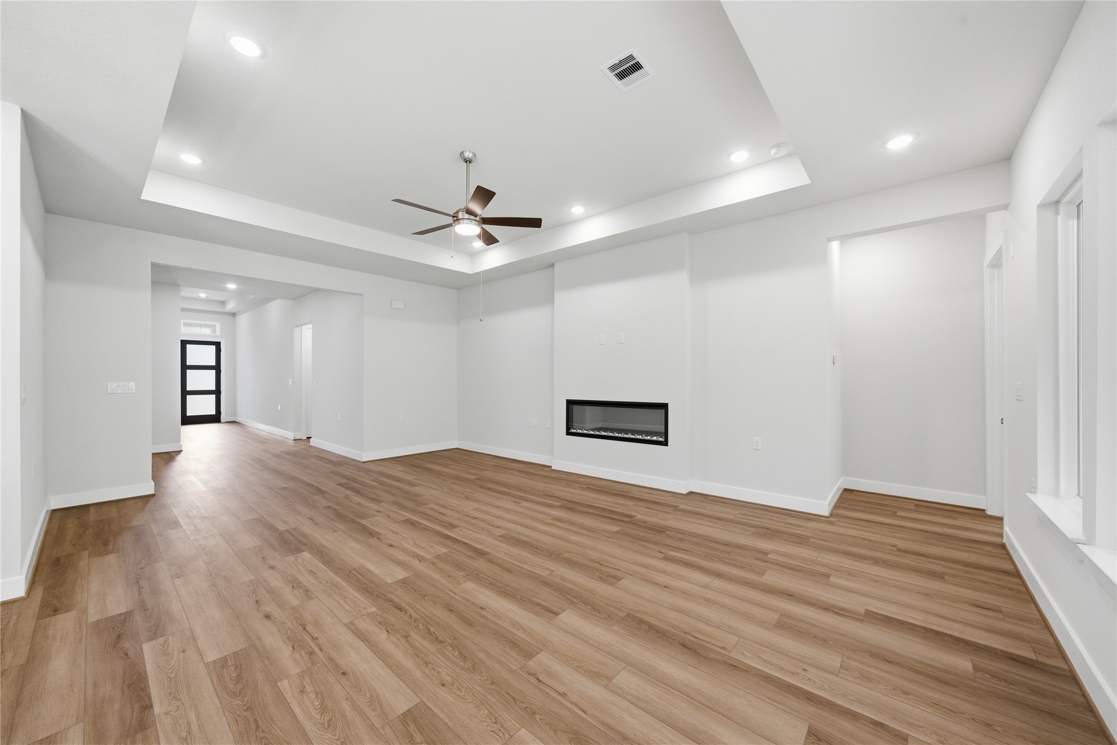 10026 Larkin Cove Willis, TX 77318 - Photo 7 of 44