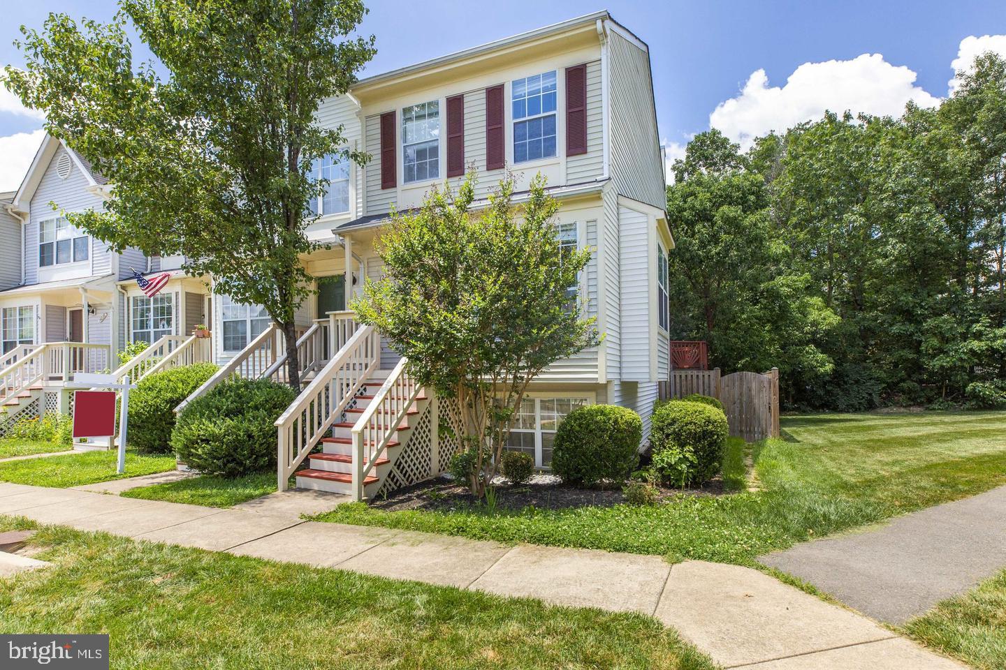 14232 Autumn Circle Centreville, VA 20121 - Photo 2 of 30 LOTS OF GREENERY NEXT TO YOUR END UNIT HOME
