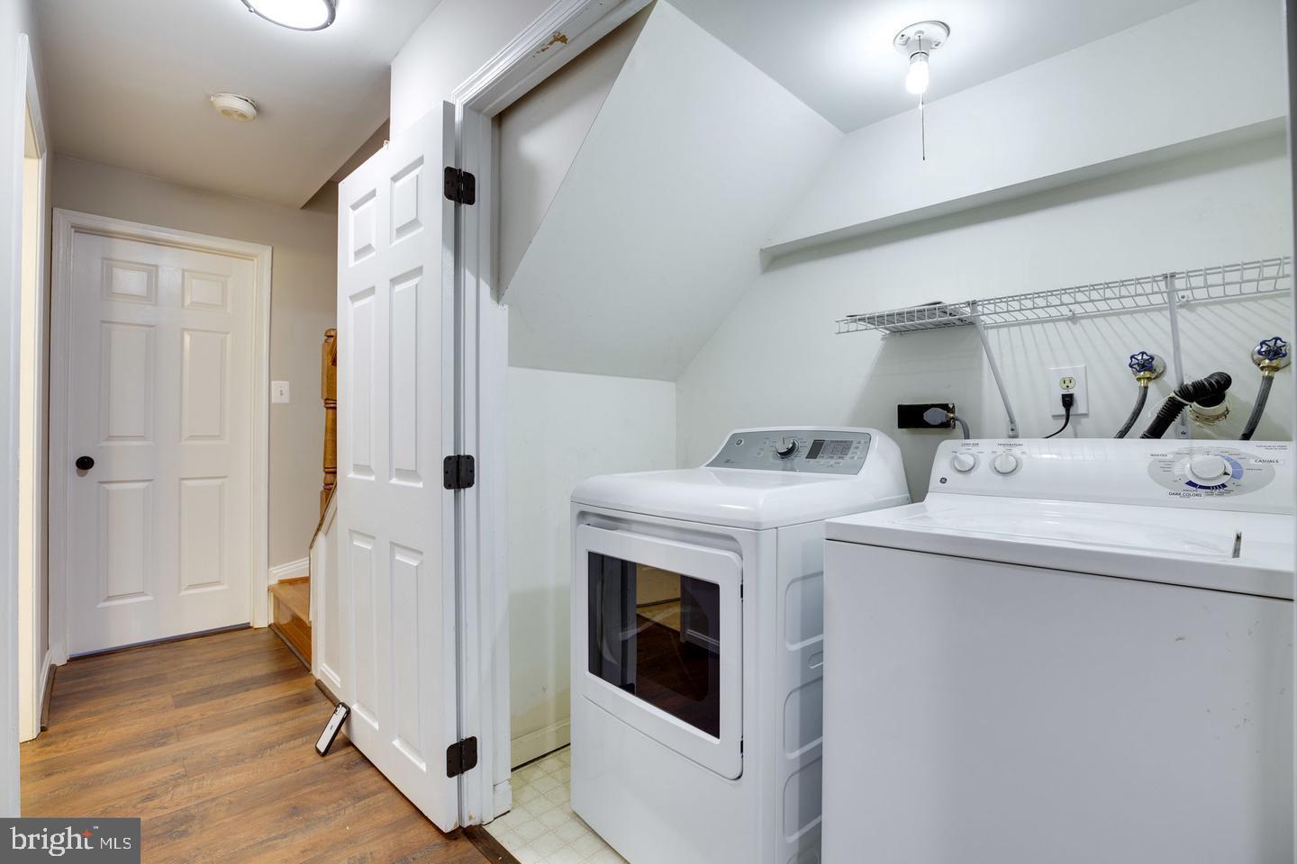 14232 Autumn Circle Centreville, VA 20121 - Photo 25 of 30 LAUNDRY ROOM