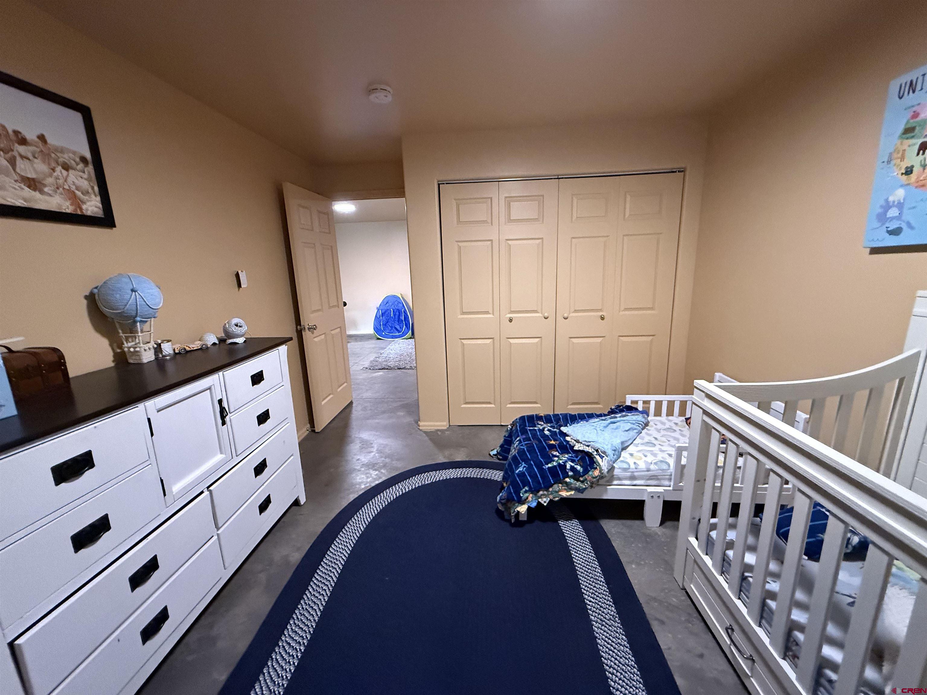 9940 2150th Road Austin, CO 81410 - Photo 41 of 44 a living room with furniture