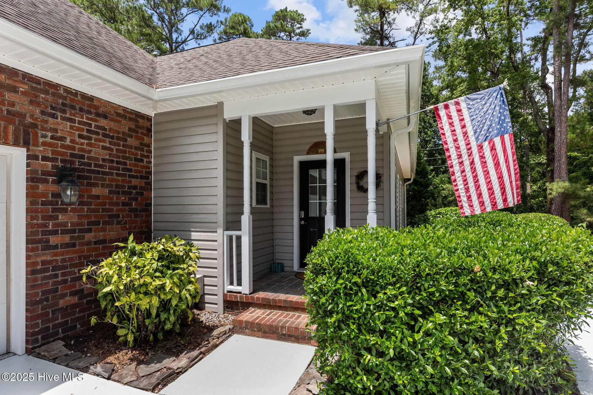 3 Clarendon Lane Pinehurst, NC 28374 - Photo 26 of 29 Side Entry