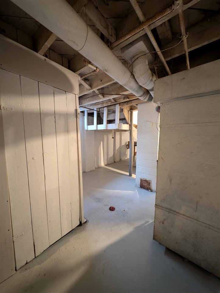 305 South South Street Rochester, MI 48307 - Photo 14 of 16