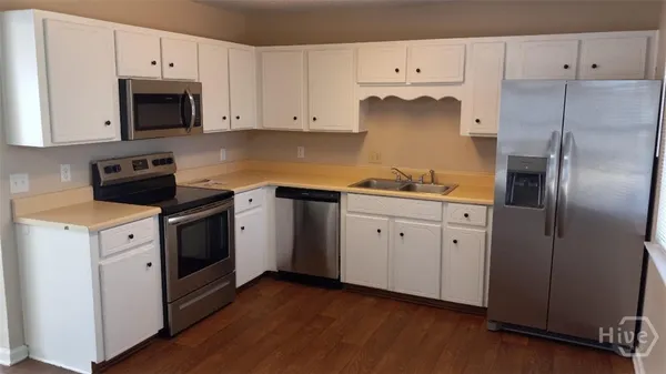 $1,800 | 1458 Sheridan Point, Hinesville, GA 31313