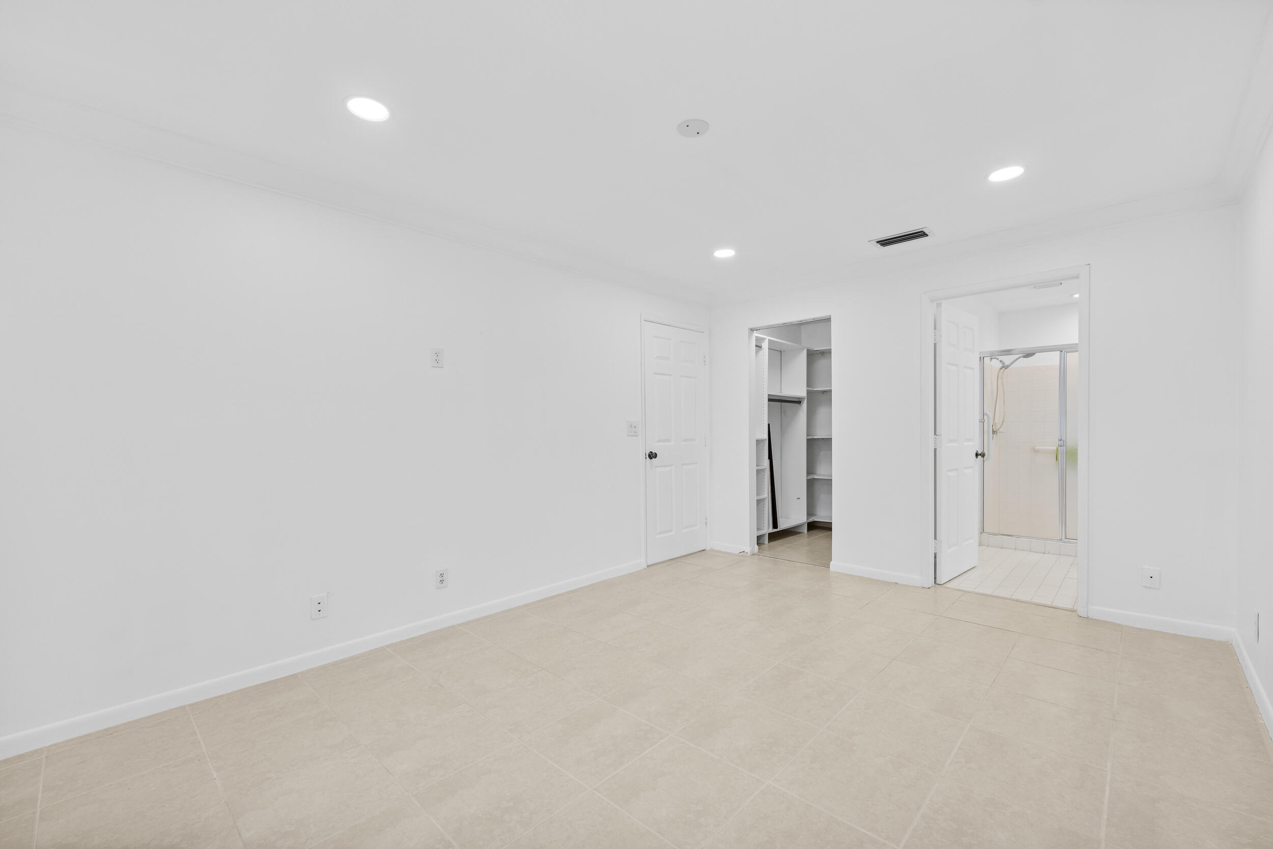 8888 Sunscape Lane Boca Raton, FL 33496 - Photo 18 of 35 a view of empty room