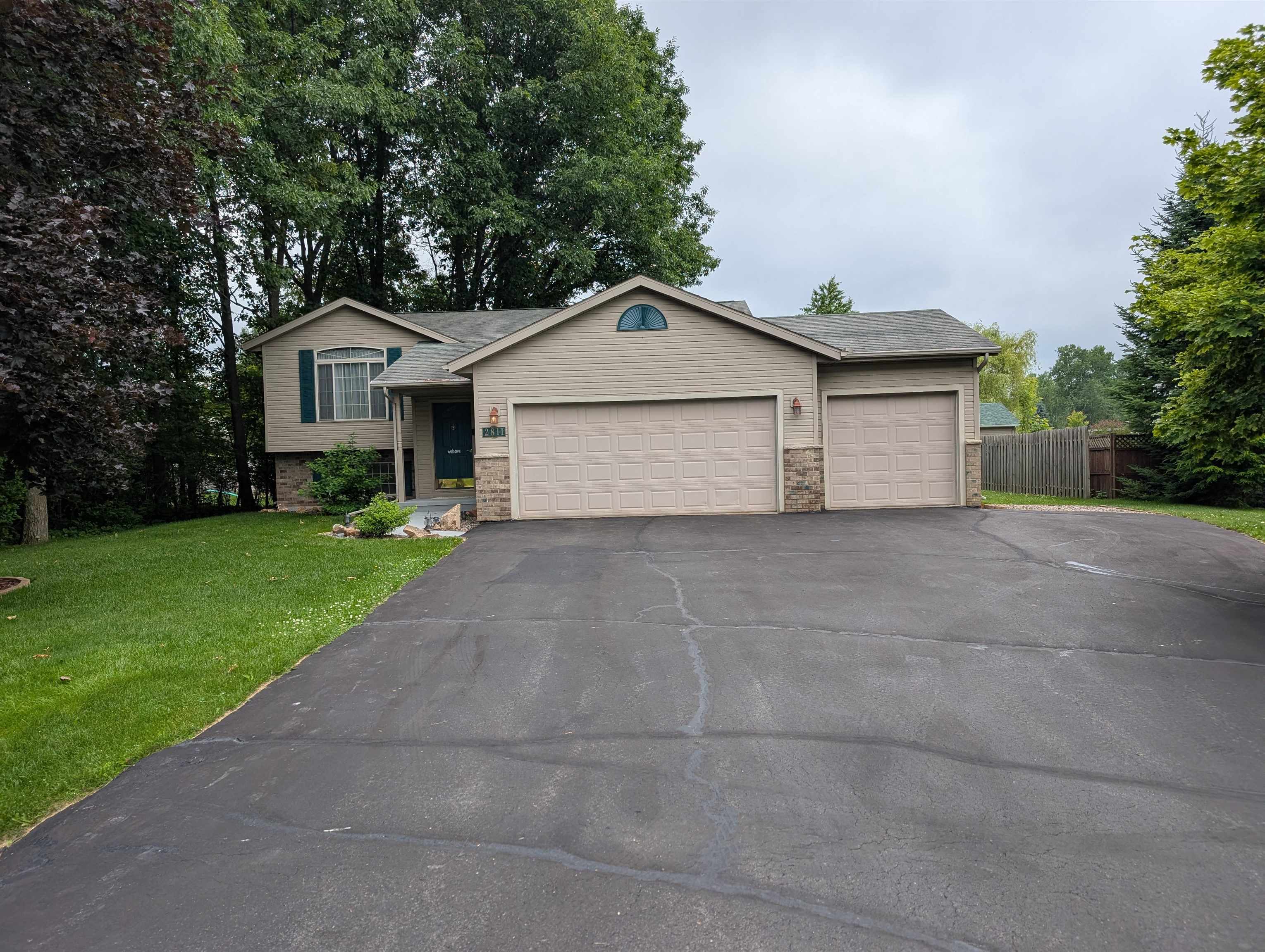 2811 Howland Avenue Schofield, WI 54476 - Photo 1 of 33