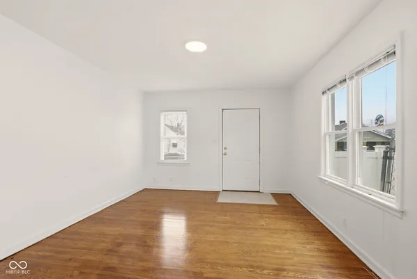 $900 | 1531 North Grant Avenue, Indianapolis, IN 46201