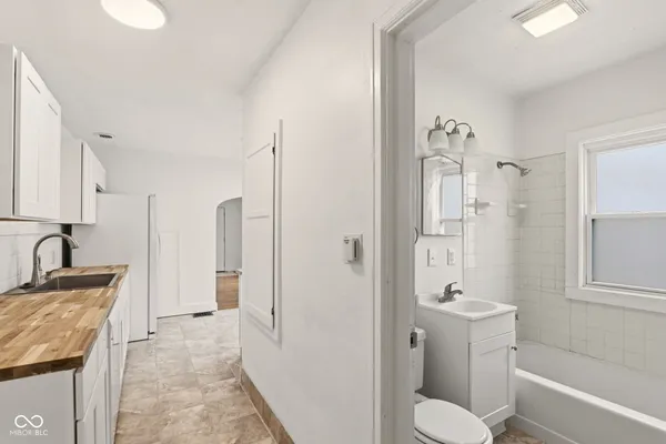 $900 | 1531 North Grant Avenue, Indianapolis, IN 46201