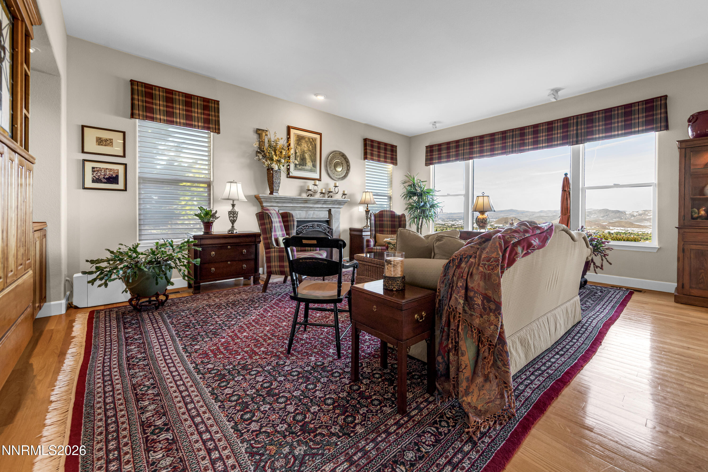 3103 Marble Ridge Court Reno, NV 89511 - Photo 9 of 38 Family Room