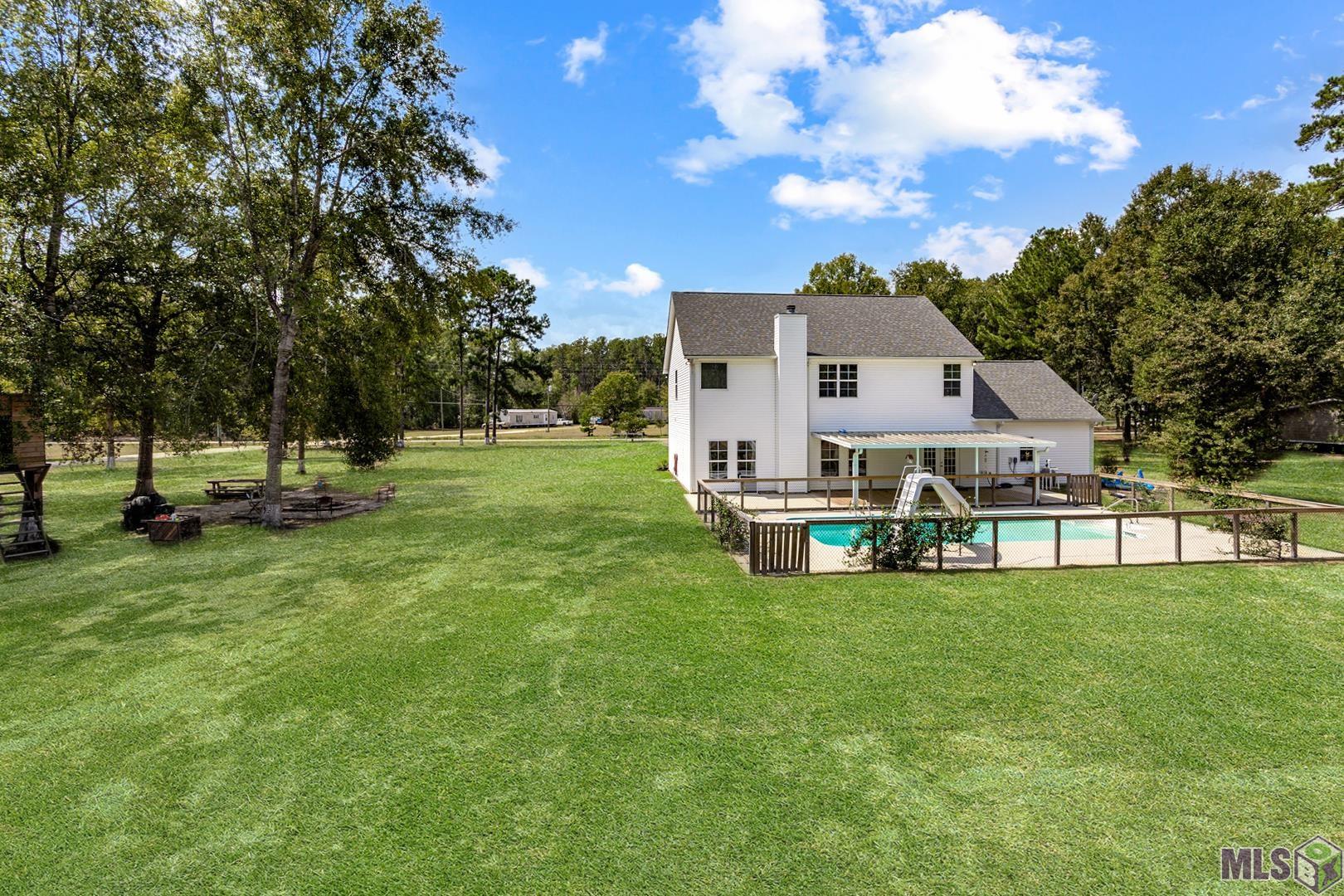 32088 Pea Ridge Road Albany, LA 70711 - Photo 2 of 22