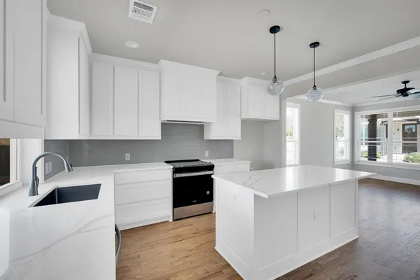 $2,150 | 500 Woodside Trail, Waxahachie, TX 75165
