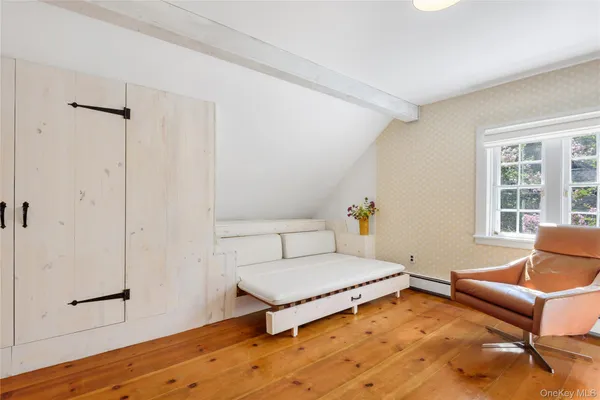 $7,250 | 95 East Broadway, Roslyn, NY 11576