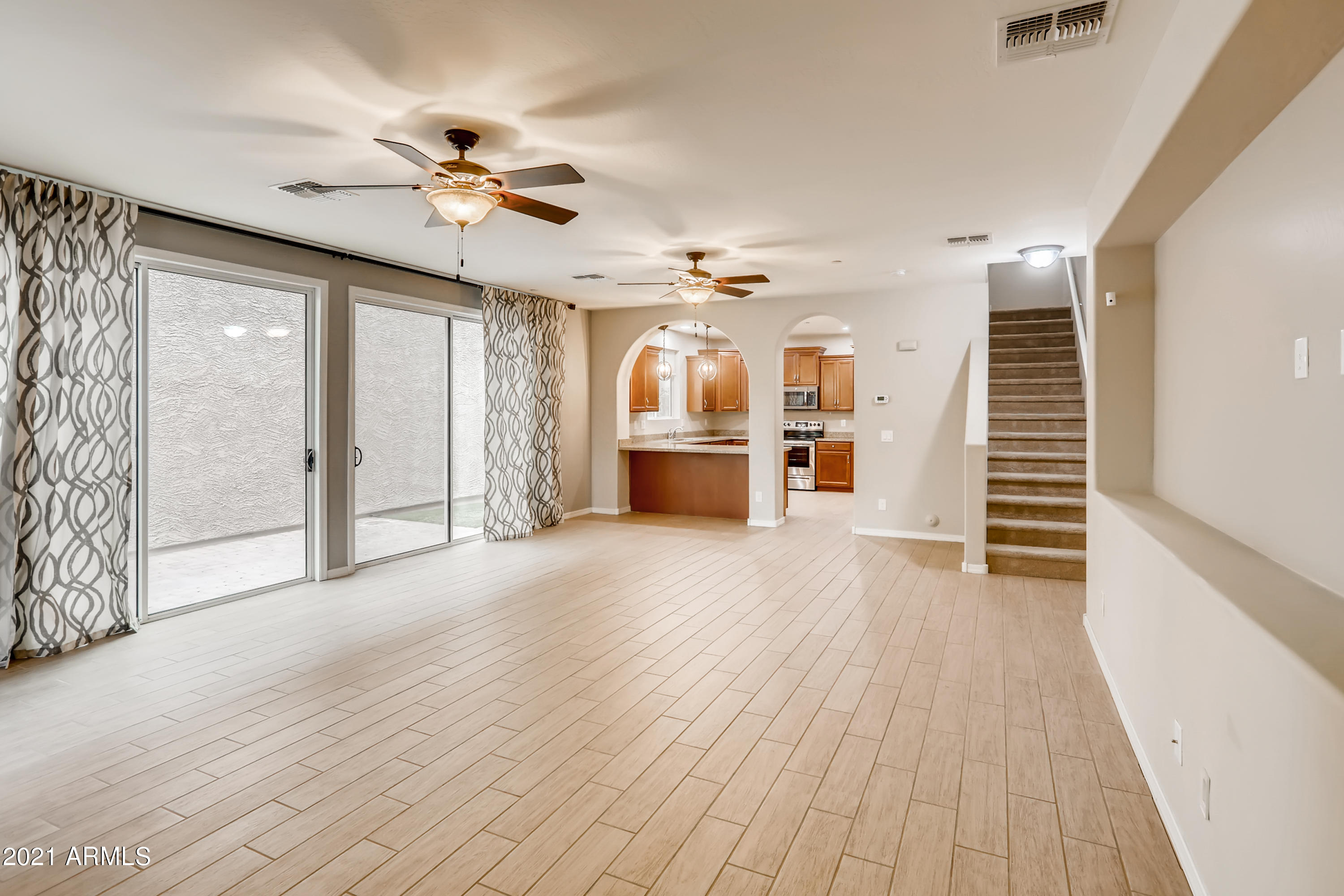 12509 West Via Dona Road Peoria, AZ 85383 - Photo 11 of 25 13 Family Room