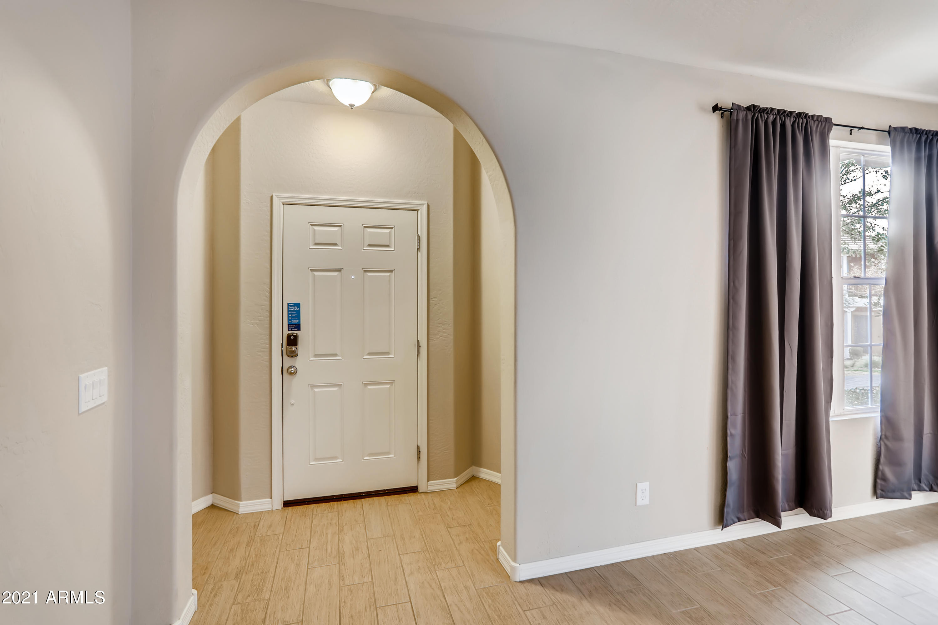 12509 West Via Dona Road Peoria, AZ 85383 - Photo 3 of 25 05 Foyer
