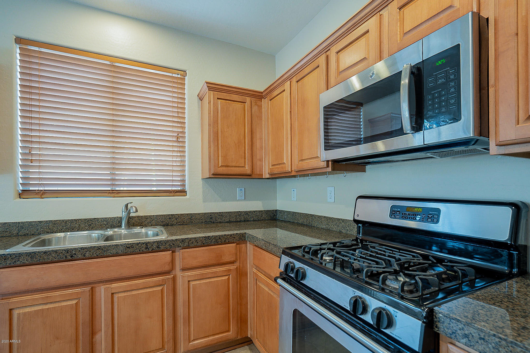 3832 Rising Sun Road Anthem, AZ 85086 - Photo 11 of 37 Rising Sun-15