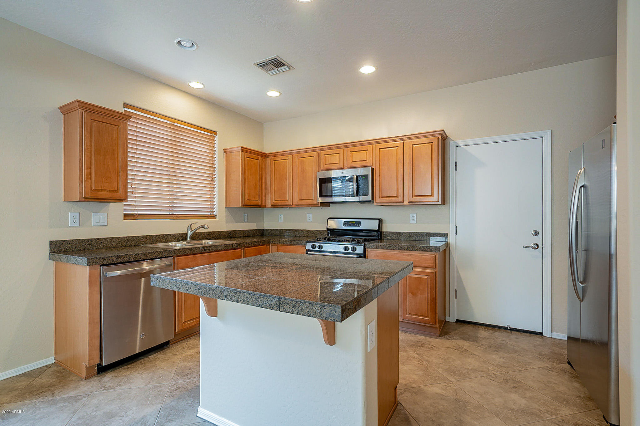3832 Rising Sun Road Anthem, AZ 85086 - Photo 9 of 37 Rising Sun-12