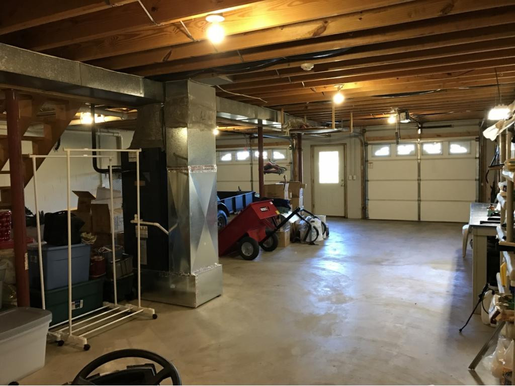 1375 Rheatown Road Chuckey, TN 37641 - Photo 22 of 25 2 car drive under basement