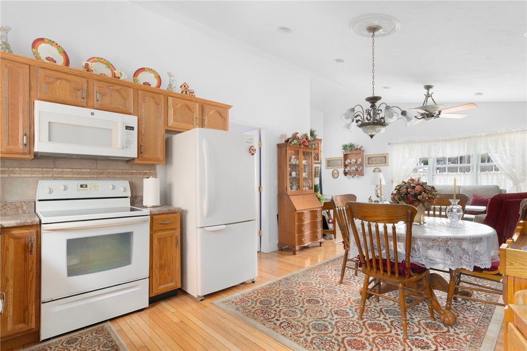 8 Catherine Road Smithfield, RI 02917 - Photo 21 of 43 Inlaw dining and kitchen area