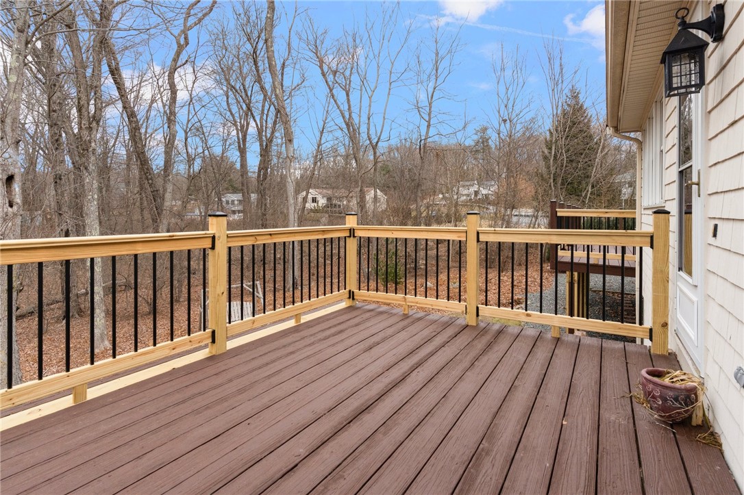 8 Catherine Road Smithfield, RI 02917 - Photo 33 of 43