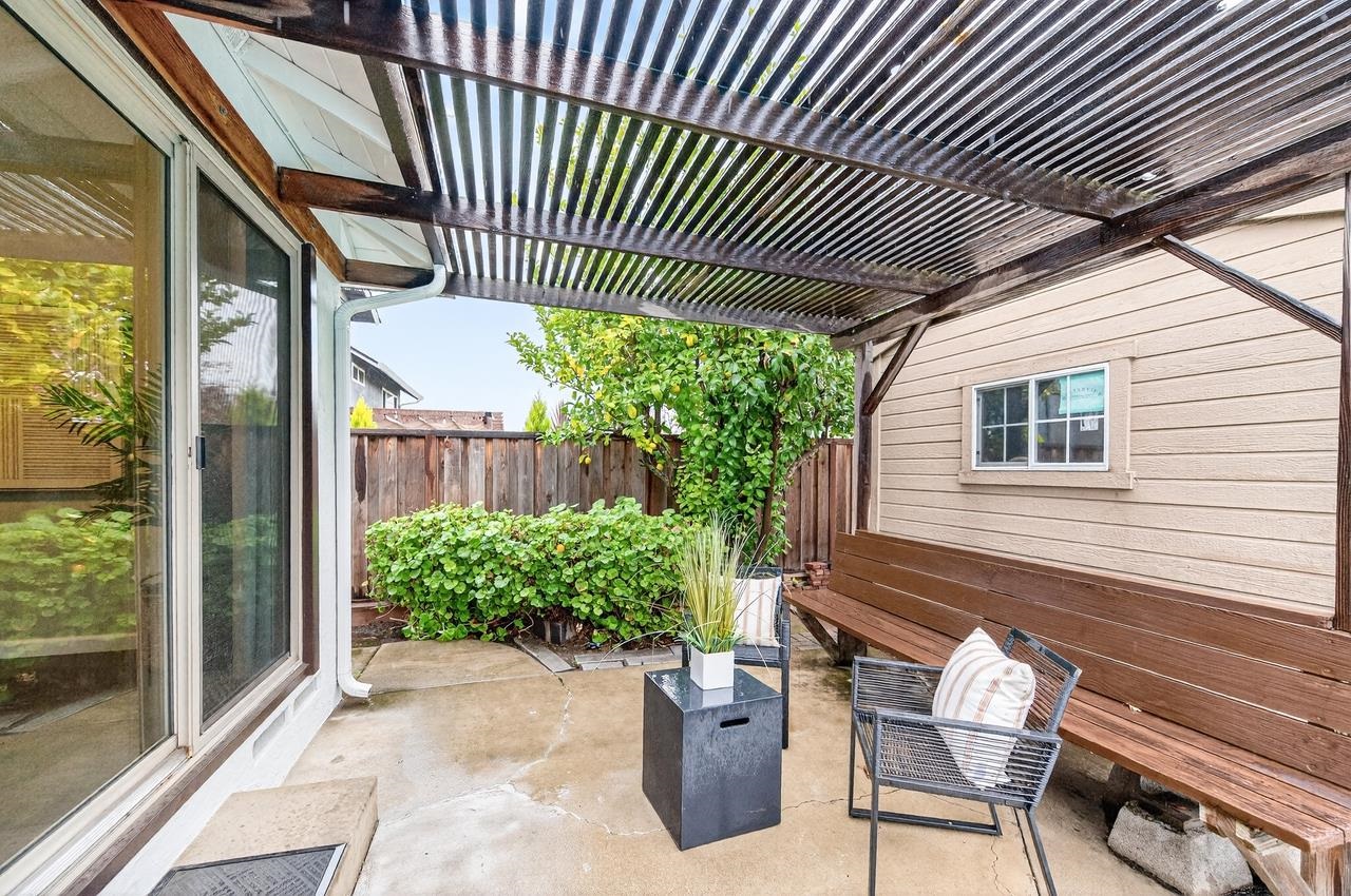 1059 Lakehurst Road Livermore, CA 94551 - Photo 34 of 43