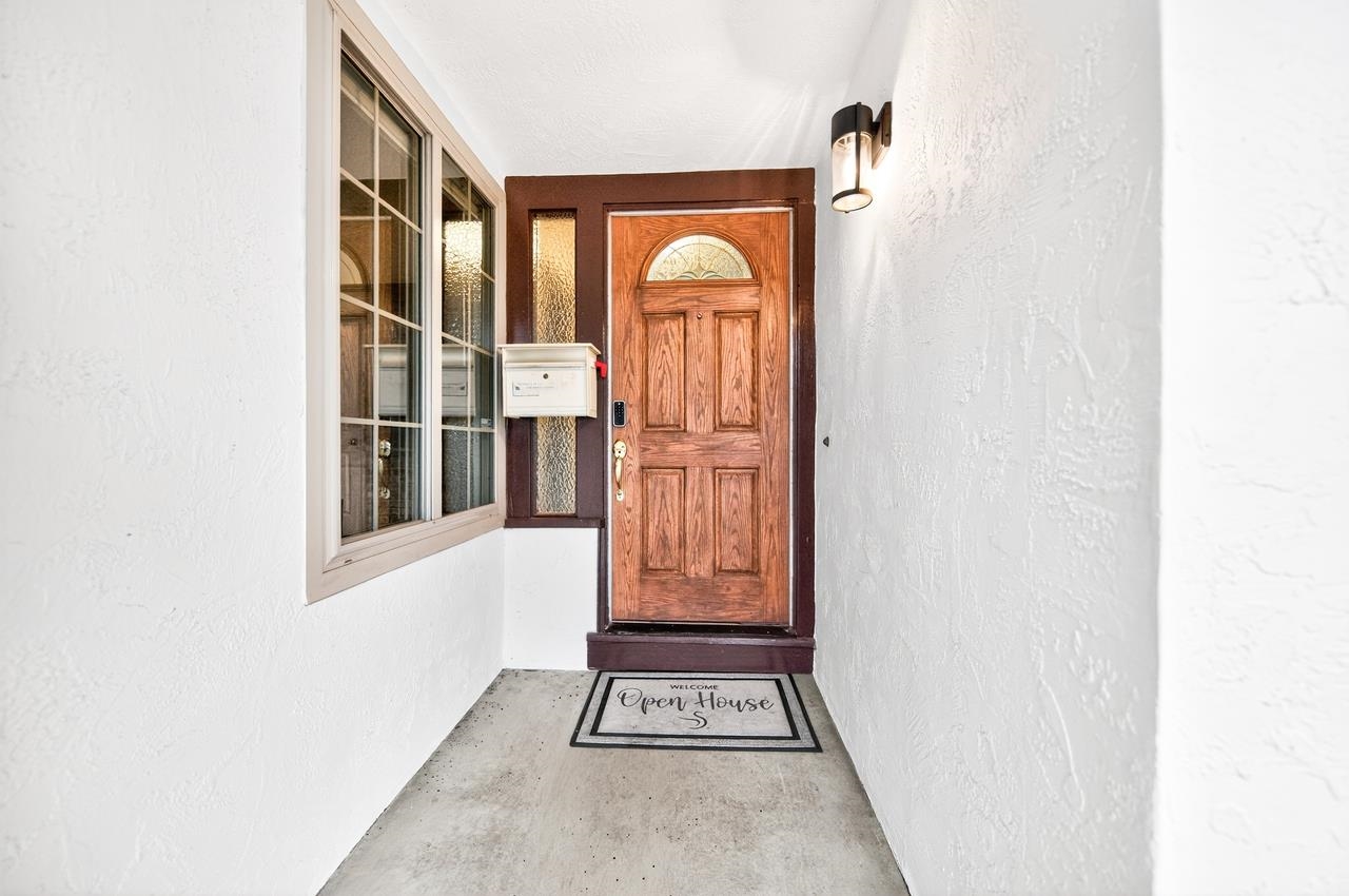 1059 Lakehurst Road Livermore, CA 94551 - Photo 7 of 43