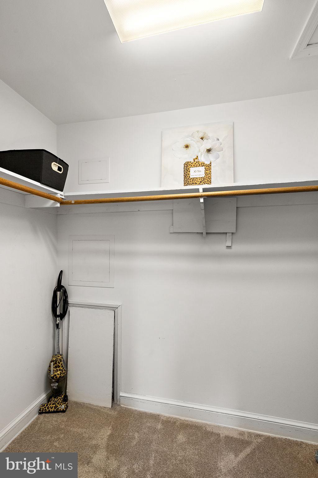 305 Troy Avenue Wilmington, DE 19804 - Photo 14 of 26 a view of a closet