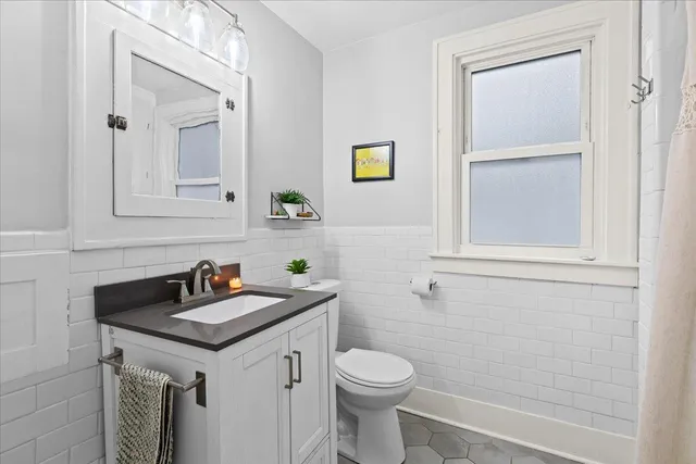 $2,450 | 575 East Lewiston Avenue, Ferndale, MI 48220