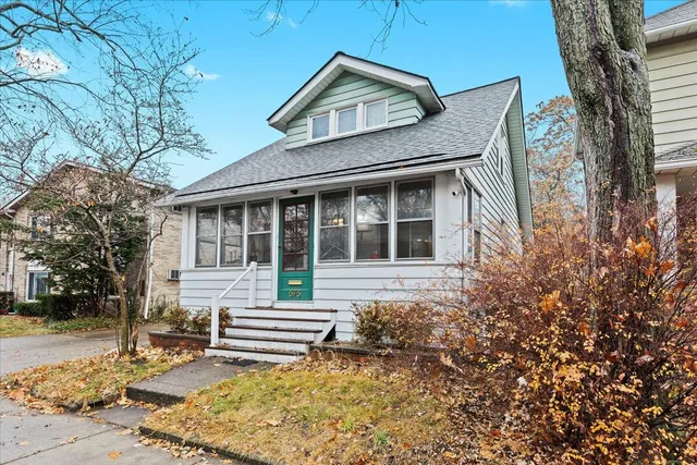 $2,450 | 575 East Lewiston Avenue, Ferndale, MI 48220