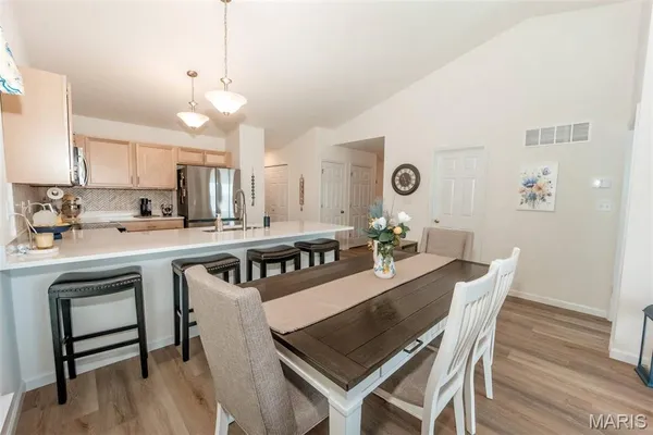 $284,900 | 1009 Black Bear Drive, House Springs, MO 63051