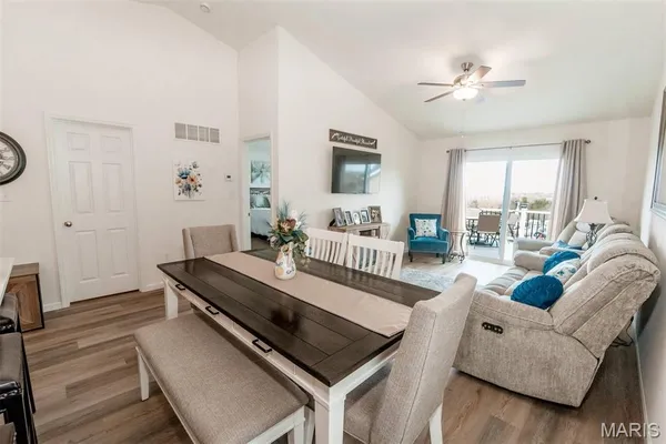 $284,900 | 1009 Black Bear Drive, House Springs, MO 63051