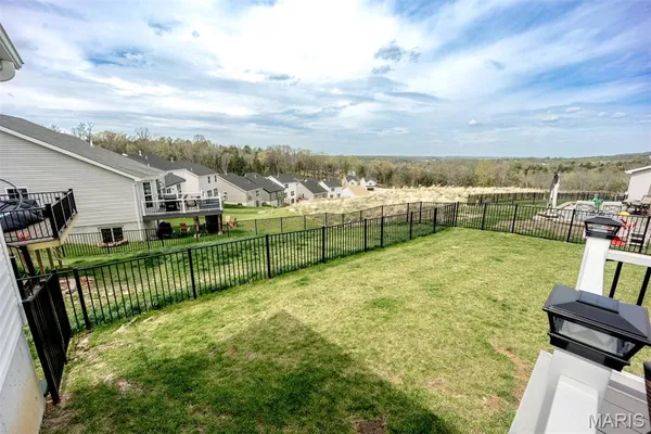 $284,900 | 1009 Black Bear Drive, House Springs, MO 63051