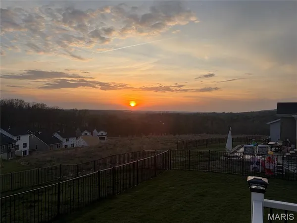 $284,900 | 1009 Black Bear Drive, House Springs, MO 63051